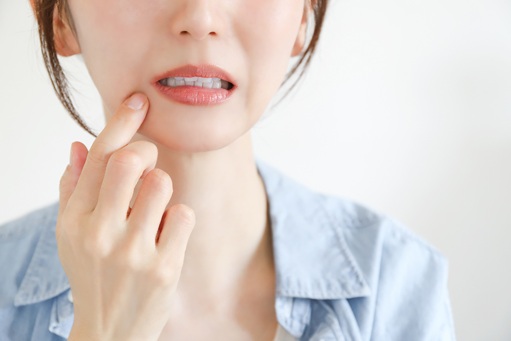 顔が左右非対称